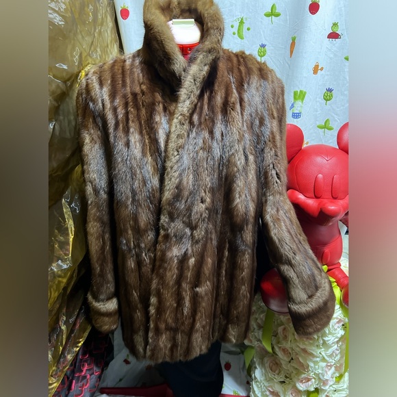 Stankow & Sons Vintage Fur Coat - Picture 1 of 6